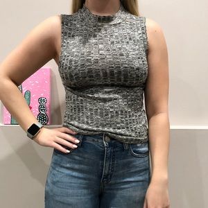⭐️Grey mock neck top⭐️